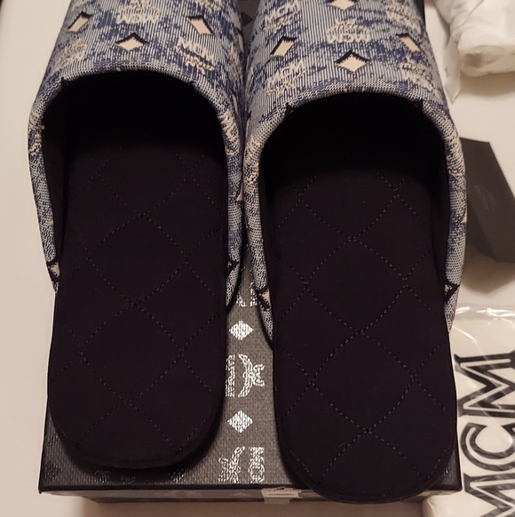 NEW MCM Slippers Monogram With Dust Bag, Box, Care Card Size Womens 7-7.5 Cotton - Picture 8 of 16